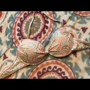 Medium forever 21 bathing suit bikini top paisley